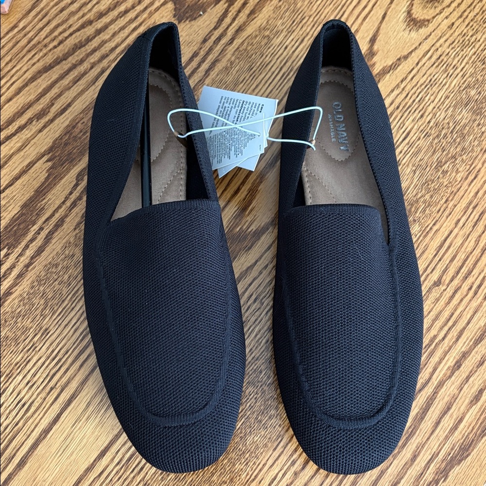 NWT Old Navy comfortable knit Flats, 9